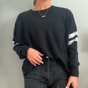 Hollister Black & White Sweater